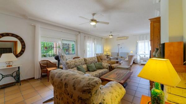 Casa independiente en calle Juan Ramón Jiménez