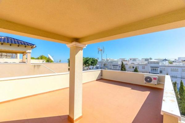 Chalet en Barrio Campoamor