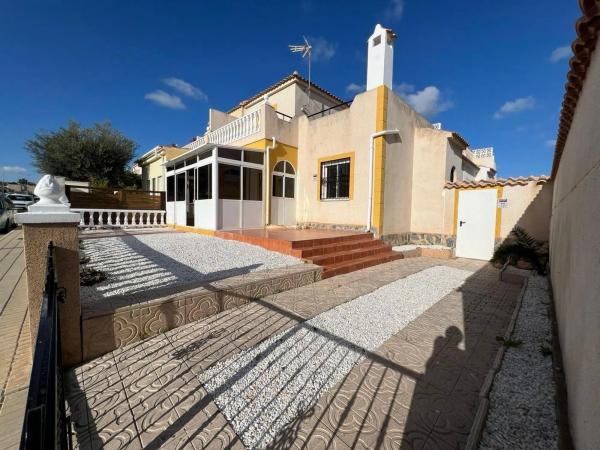 Chalet en Barrio Campoamor