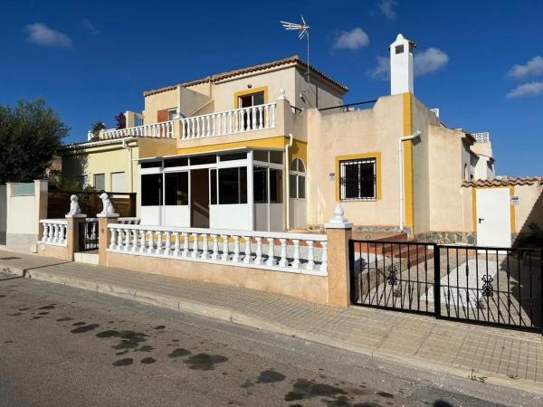 Chalet en Barrio Campoamor