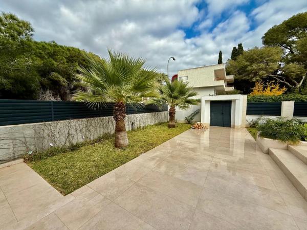 Casa independiente en calle Miguel Hernández, 13