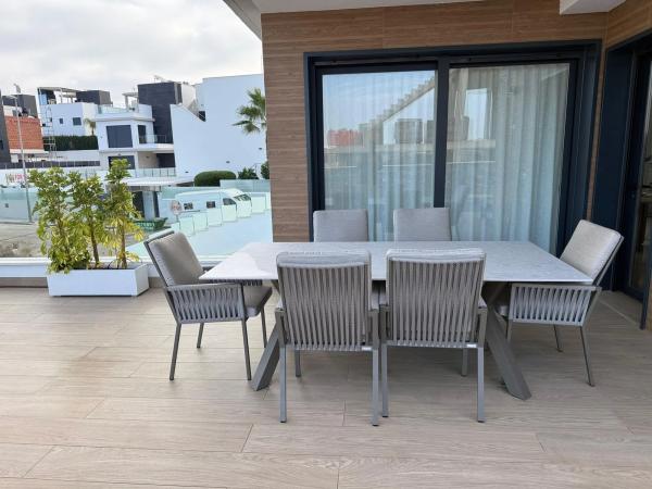 Casa independiente en calle Sector y-1 Campoa-Sector Nort, 84