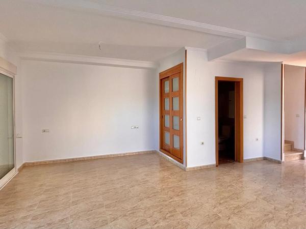 Dúplex en calle Rube Darío Cmor