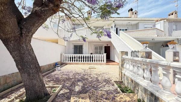 Chalet en calle Isla Formentera