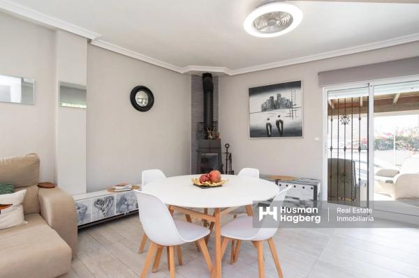 Chalet en calle Rubí