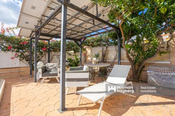 Chalet en calle Rubí