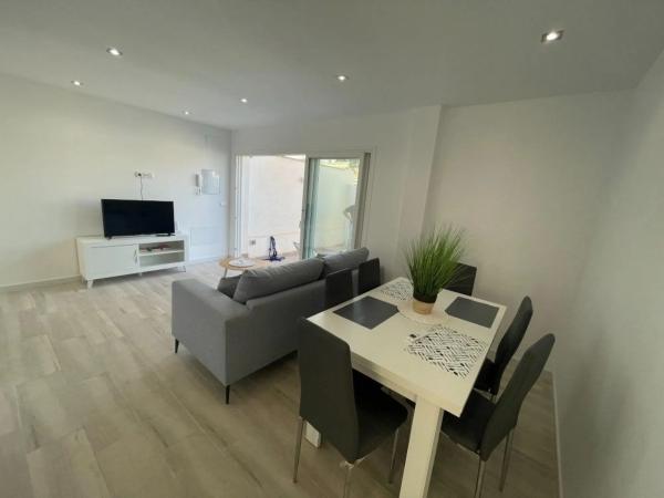 Casa independiente en calle Isla Cabrera, 21