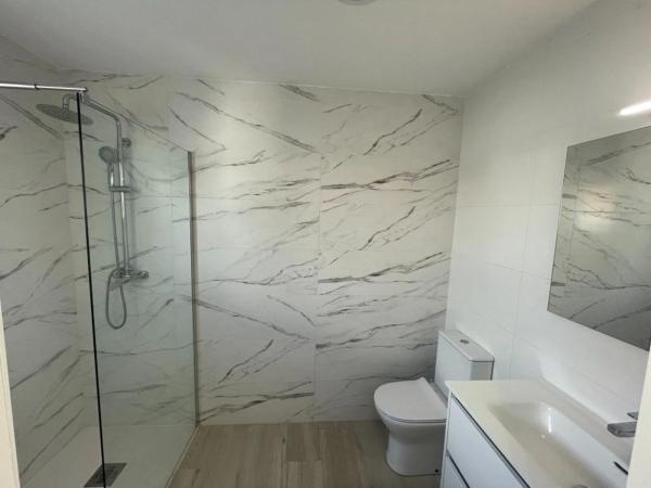 Casa independiente en calle Isla Cabrera, 21