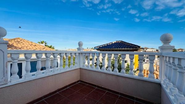 Chalet en Barrio La Zenia