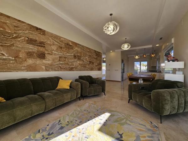 Chalet en Barrio La Zenia