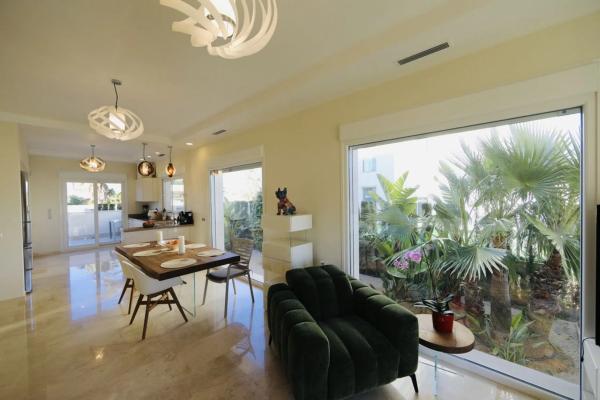Chalet en Barrio La Zenia