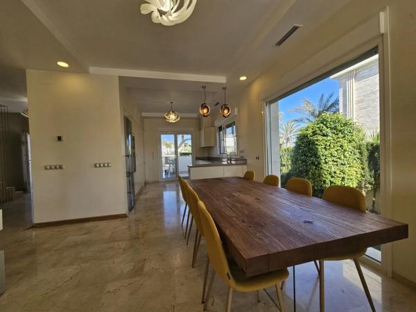 Chalet en Barrio La Zenia