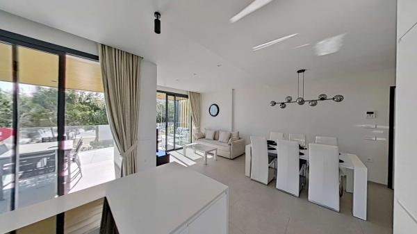 Piso en avenida de las Colinas