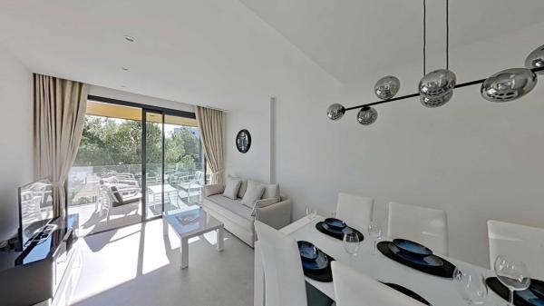 Piso en avenida de las Colinas