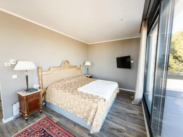 Casa independiente en Residencial Madroño, Las Colinas