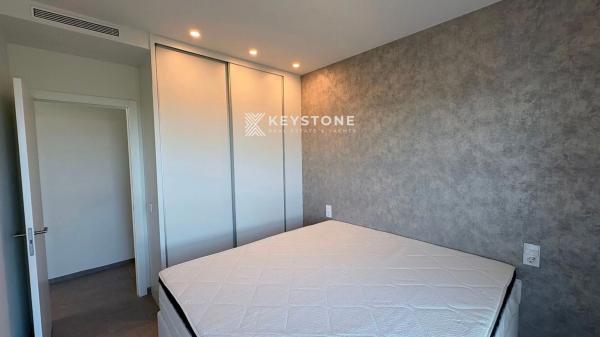 Ático en Barrio Las Colinas Golf