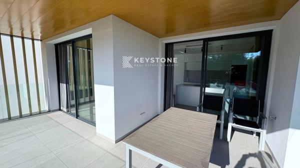 Ático en Barrio Las Colinas Golf