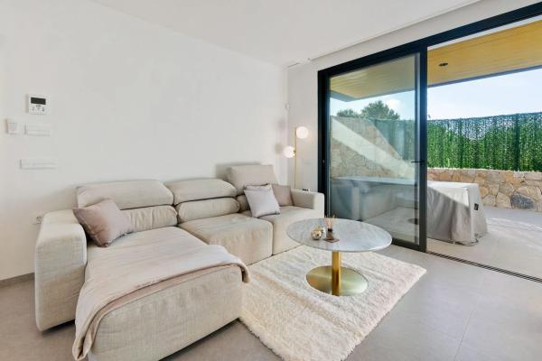 Piso en avenida de las Colinas, 2