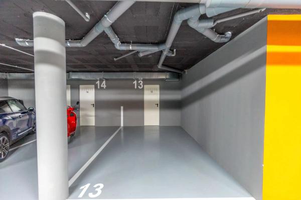 Piso en avenida de las Colinas, 2