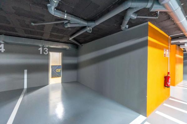 Piso en avenida de las Colinas, 2