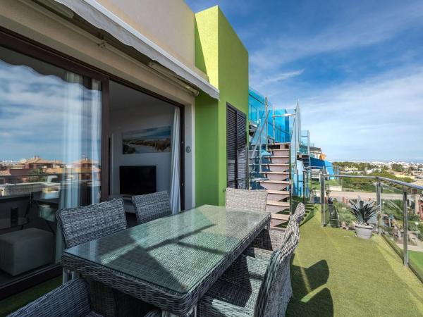 Ático en Barrio Lomas de Cabo Roig-Los Dolses