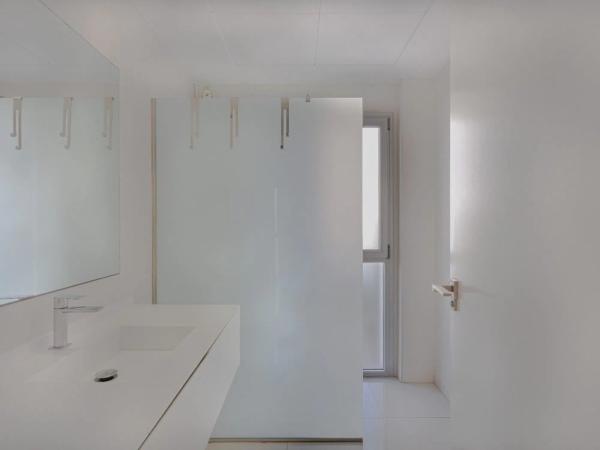 Casa independiente en avenida Caballos