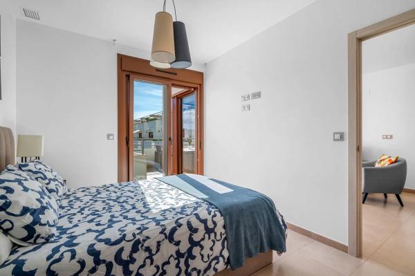 Dúplex en calle Cabo Turiñan, 4