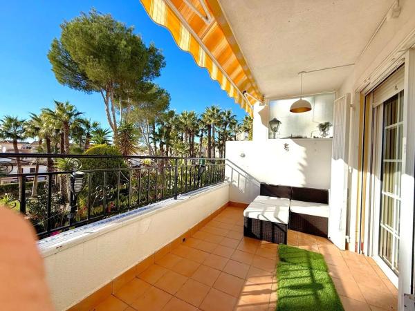 Chalet en Barrio Lomas de Cabo Roig-Los Dolses