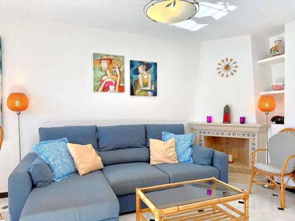 Chalet en Barrio Lomas de Cabo Roig-Los Dolses
