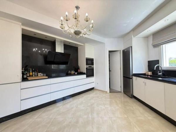 Casa independiente en avenida Aragon