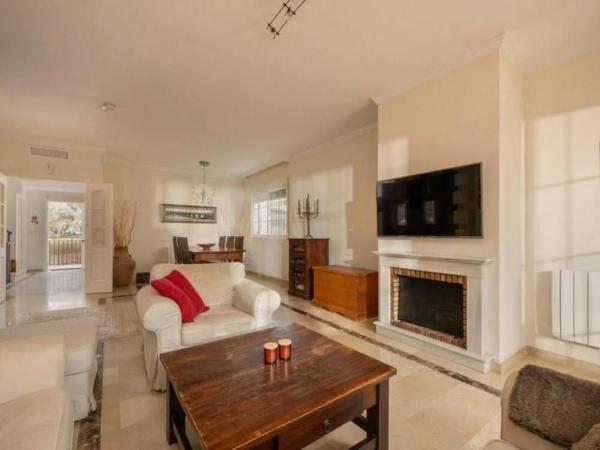 Casa independiente en paseo de Argentina