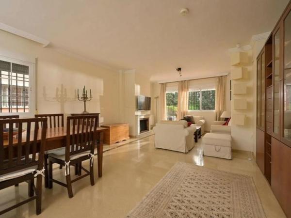 Casa independiente en paseo de Argentina