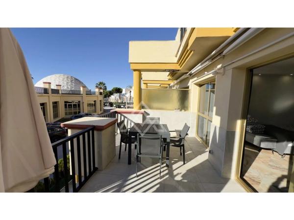 Estudio en avenida Jardines de las Golondrinas, 8