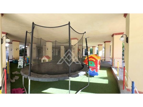 Estudio en avenida Jardines de las Golondrinas, 8