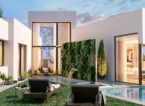 Casa independiente en calle Pavo Real