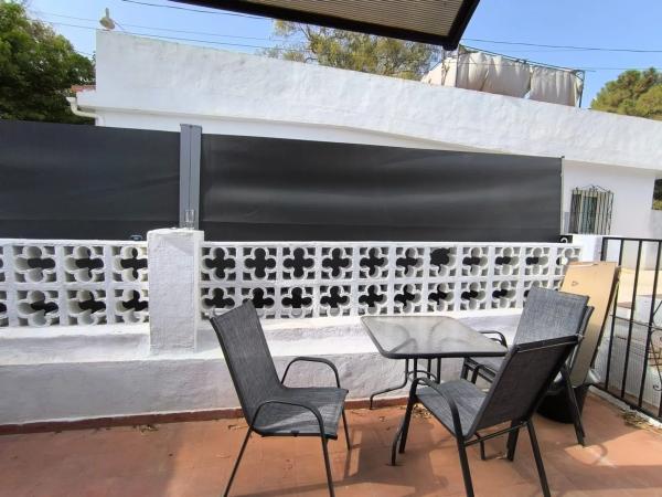 Chalet pareado en avenida de las Nereidas, 1