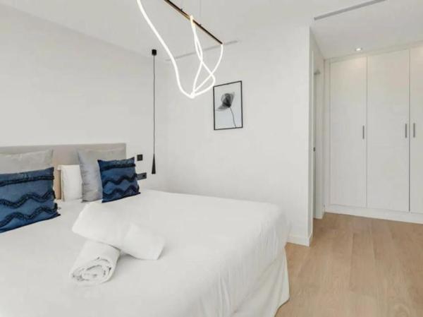 Casa independiente en ኡርባኒሳሲኦን ሬሴርባ ሎስ ግራናዶስ