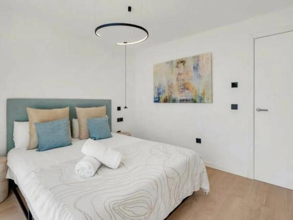 Casa independiente en ኡርባኒሳሲኦን ሬሴርባ ሎስ ግራናዶስ