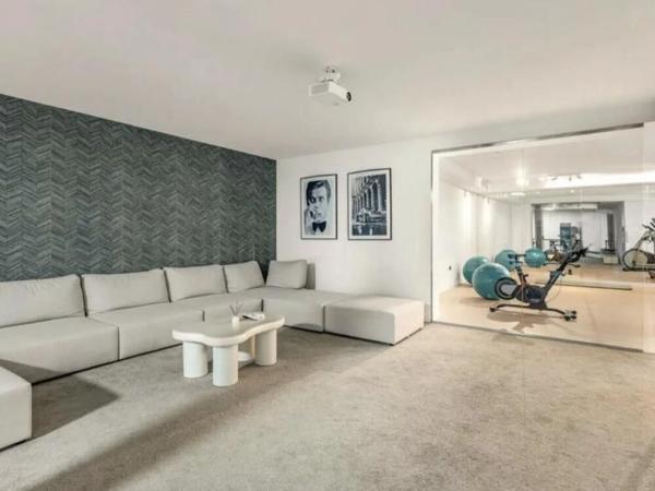 Casa independiente en ኡርባኒሳሲኦን ሬሴርባ ሎስ ግራናዶስ