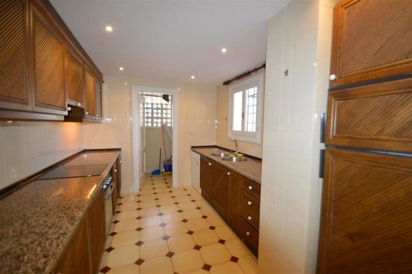 Piso en Lugar Urbanizacion Jardines de las Golondrinas, 1 C