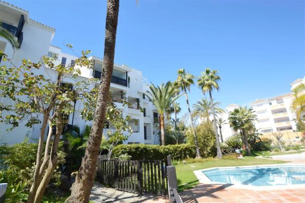 Piso en Lugar Urbanizacion Jardines de las Golondrinas, 1 C