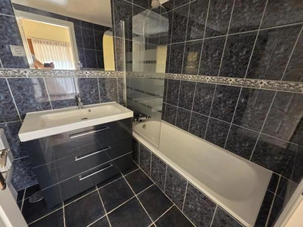 Casa independiente en camino Vial