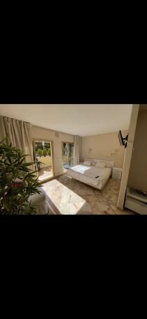 Estudio en avenida las golondrinas, 2