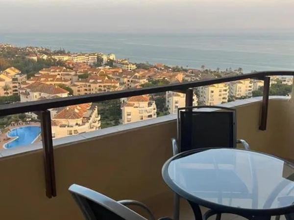 Estudio en avenida Marbella Arbolada, 2