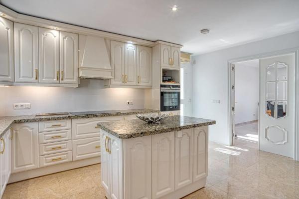 Casa independiente en Urbanización Calle Ciudad de los Periodistas