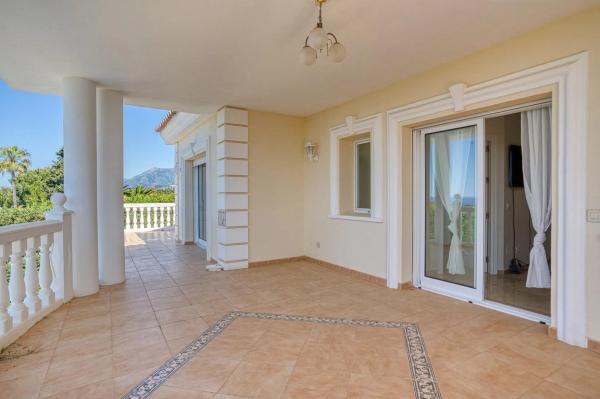 Casa independiente en Urbanización Calle Ciudad de los Periodistas