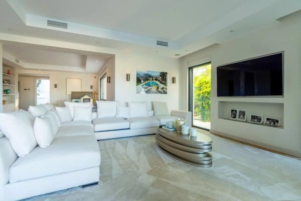 Casa independiente en avenida de los Alisos, 65