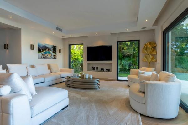 Casa independiente en avenida de los Alisos, 65