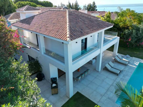 Casa independiente en avenida de los Alisos, 65