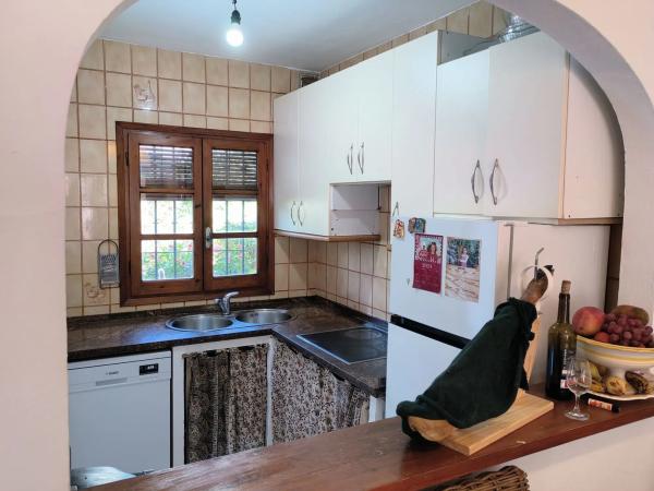 Chalet pareado en calle Pinsapo